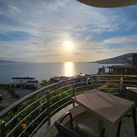 Nora'S Guesthouse Sarandë Exteriör bild