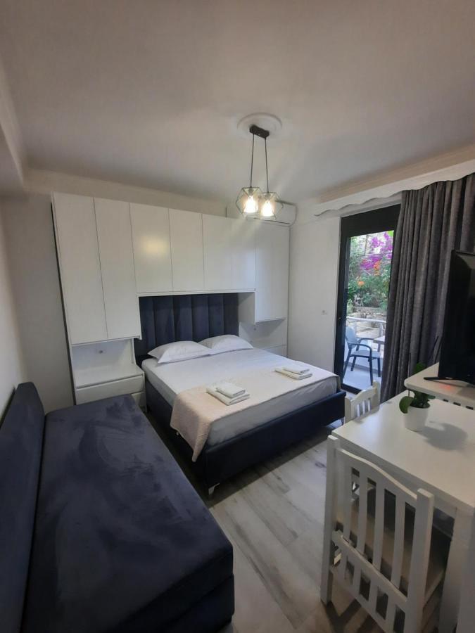 Nora'S Guesthouse Sarandë Exteriör bild