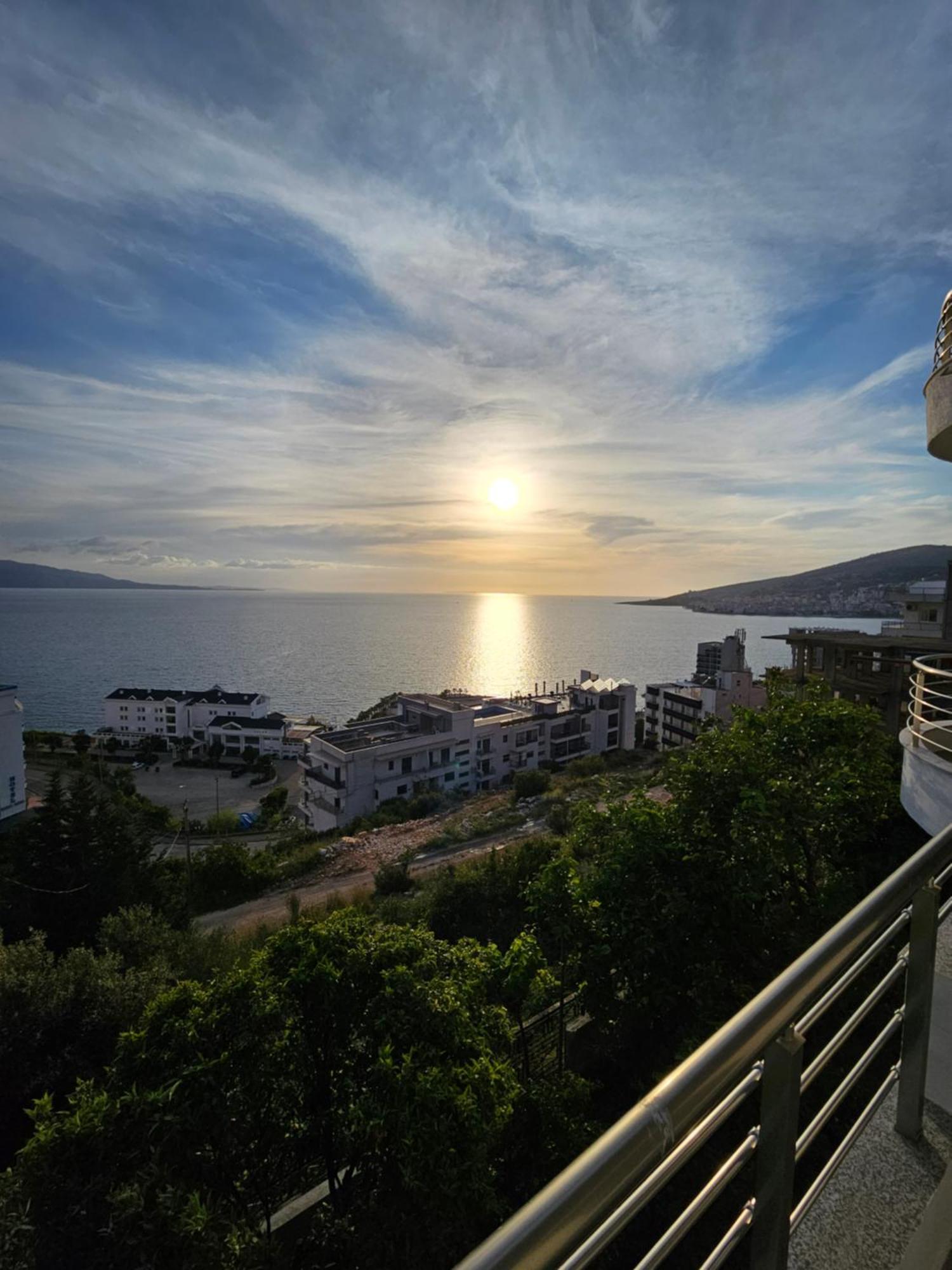 Nora'S Guesthouse Sarandë Exteriör bild