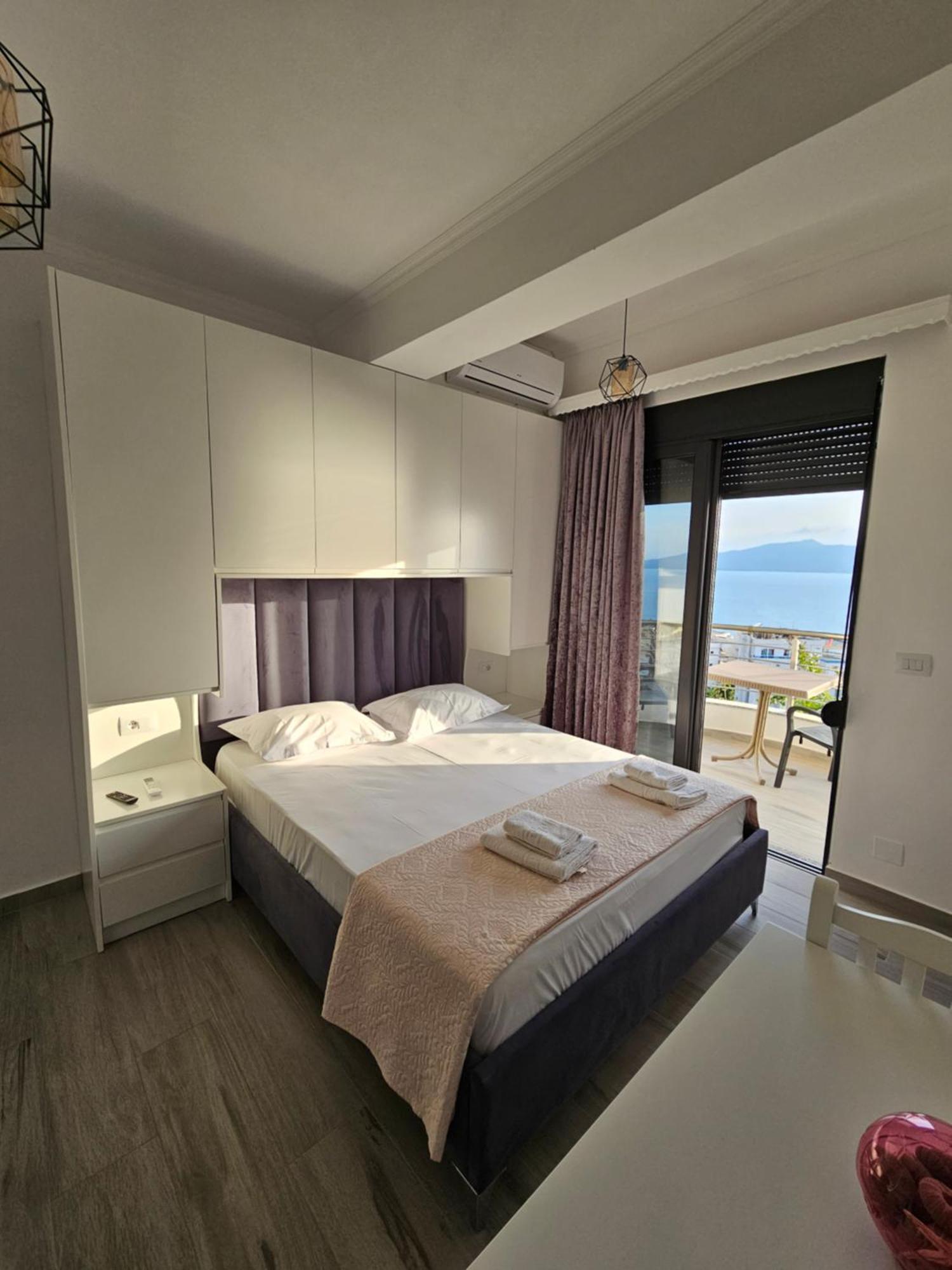 Nora'S Guesthouse Sarandë Exteriör bild