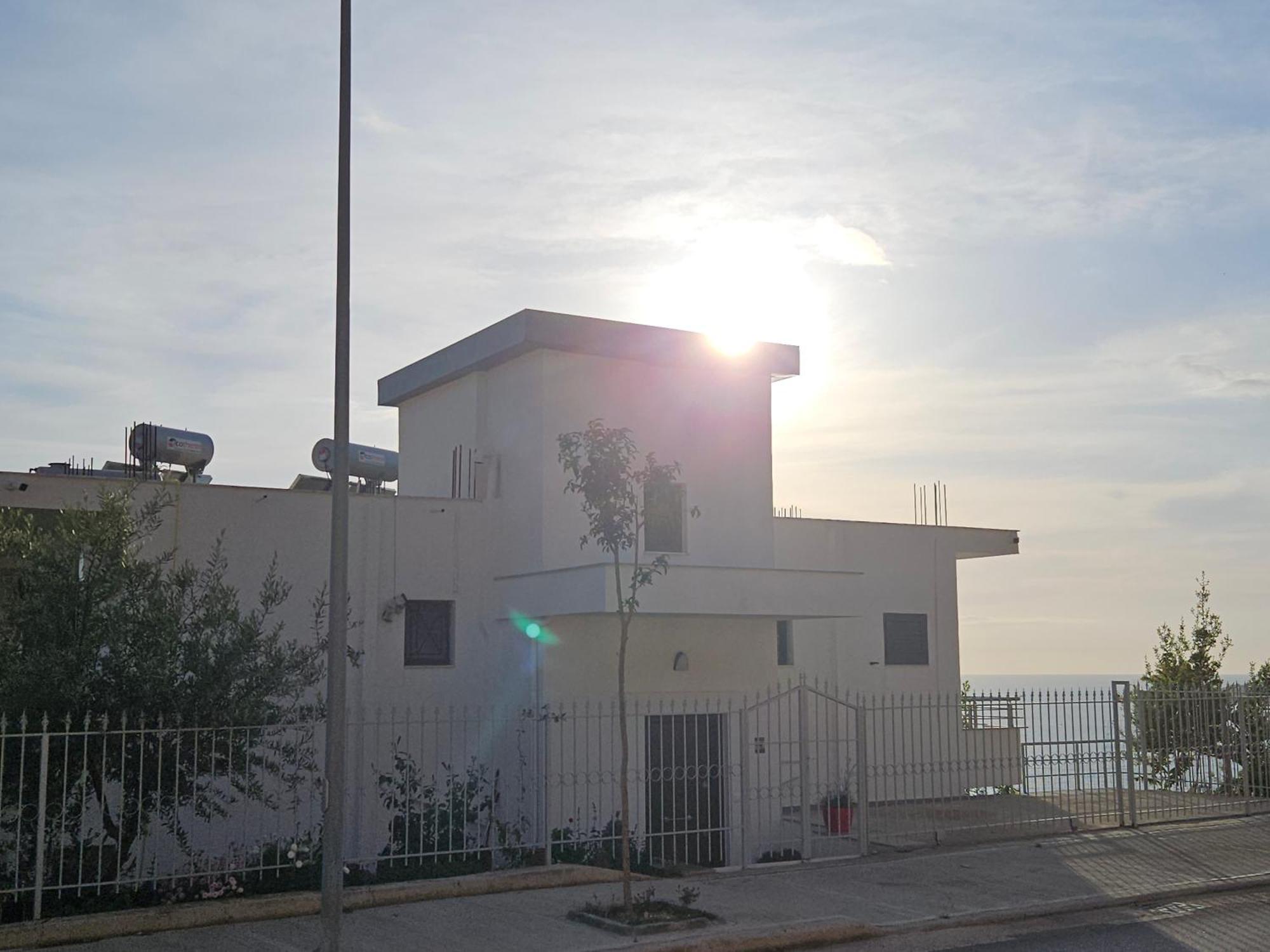 Nora'S Guesthouse Sarandë Exteriör bild
